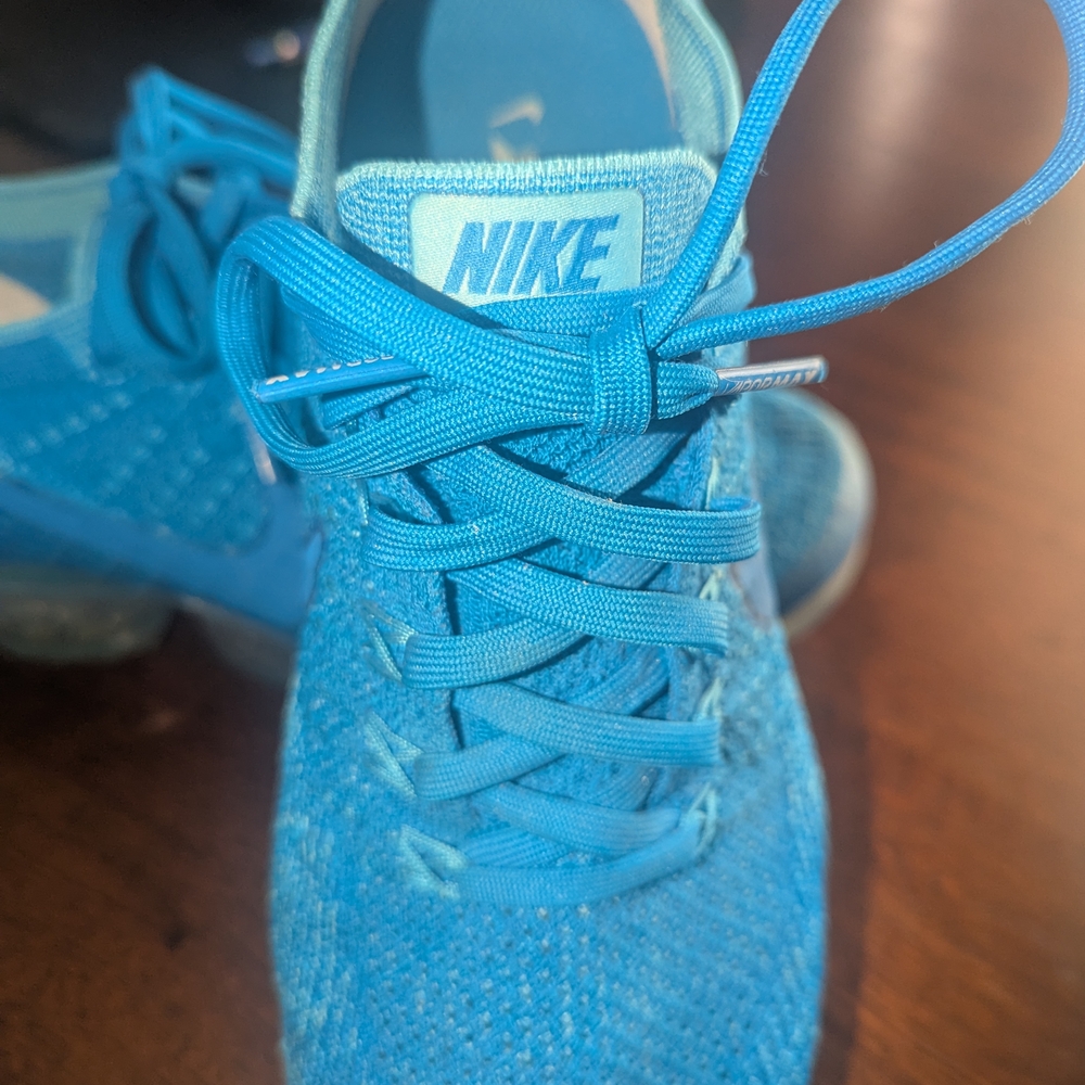 Nike Vapormax Flynit - Picture 3 of 7